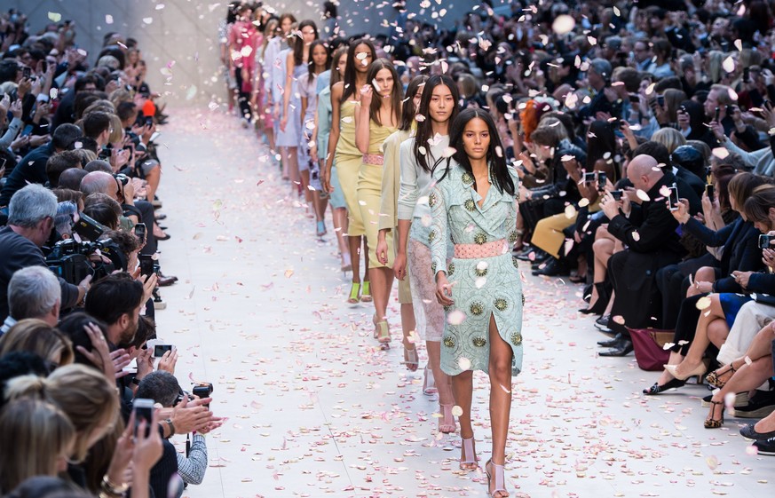 Sprichst du Mode? Teste im Quiz, ob du die Sprache der Fashionistas verstehst