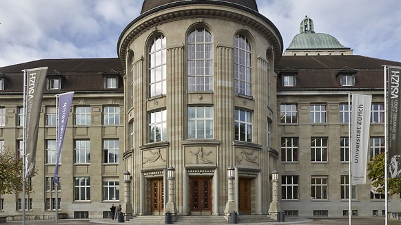 Doppelt so hoch wie vor zehn Jahren, aber immer noch zu tief: Der Frauenanteil bei den ordentlichen Professuren an Uni Zürich beträgt 21 Prozent.