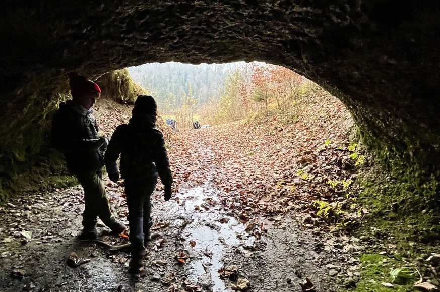 Kohlelöcher Tösstall Sennhof Kollbrunn Kohleloch Sennhof