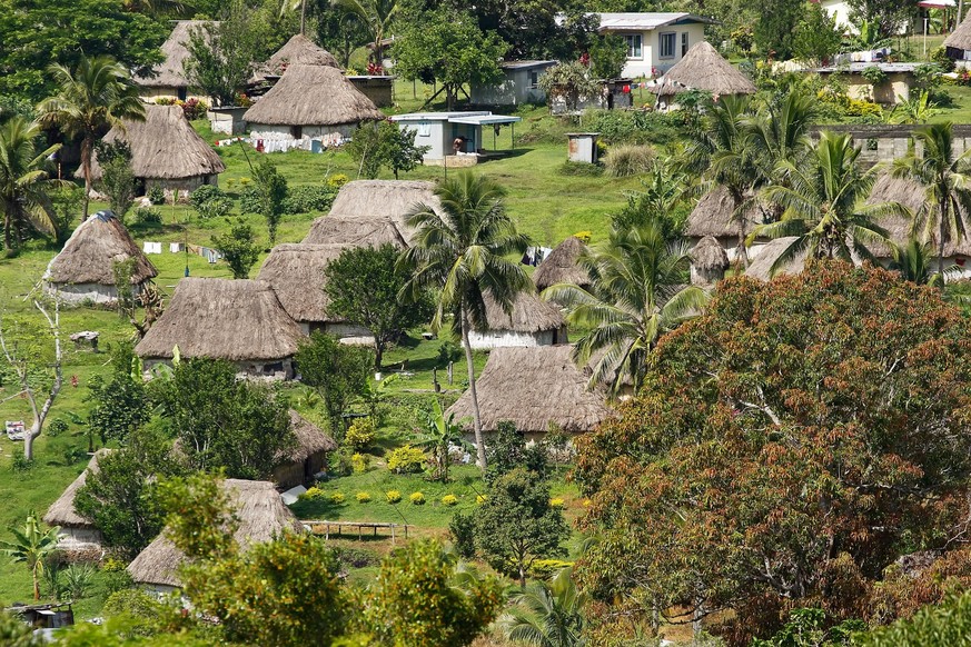Traditional houses of Navala village, Viti Levu, Fiji Traditional houses of Navala village, Viti Levu island, Fiji PUBLICATIONxINxGERxSUIxAUTxONLY Copyright: xDonyaxNedomamx 13337154