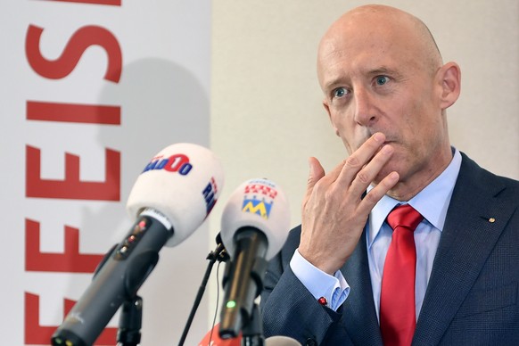 Patrik Gisel, CEO Raiffeisen Gruppe an der Bilanzmedienkonferenz in Zuerich am Freitag, 2. Maerz 2018. (KEYSTONE/Walter Bieri)