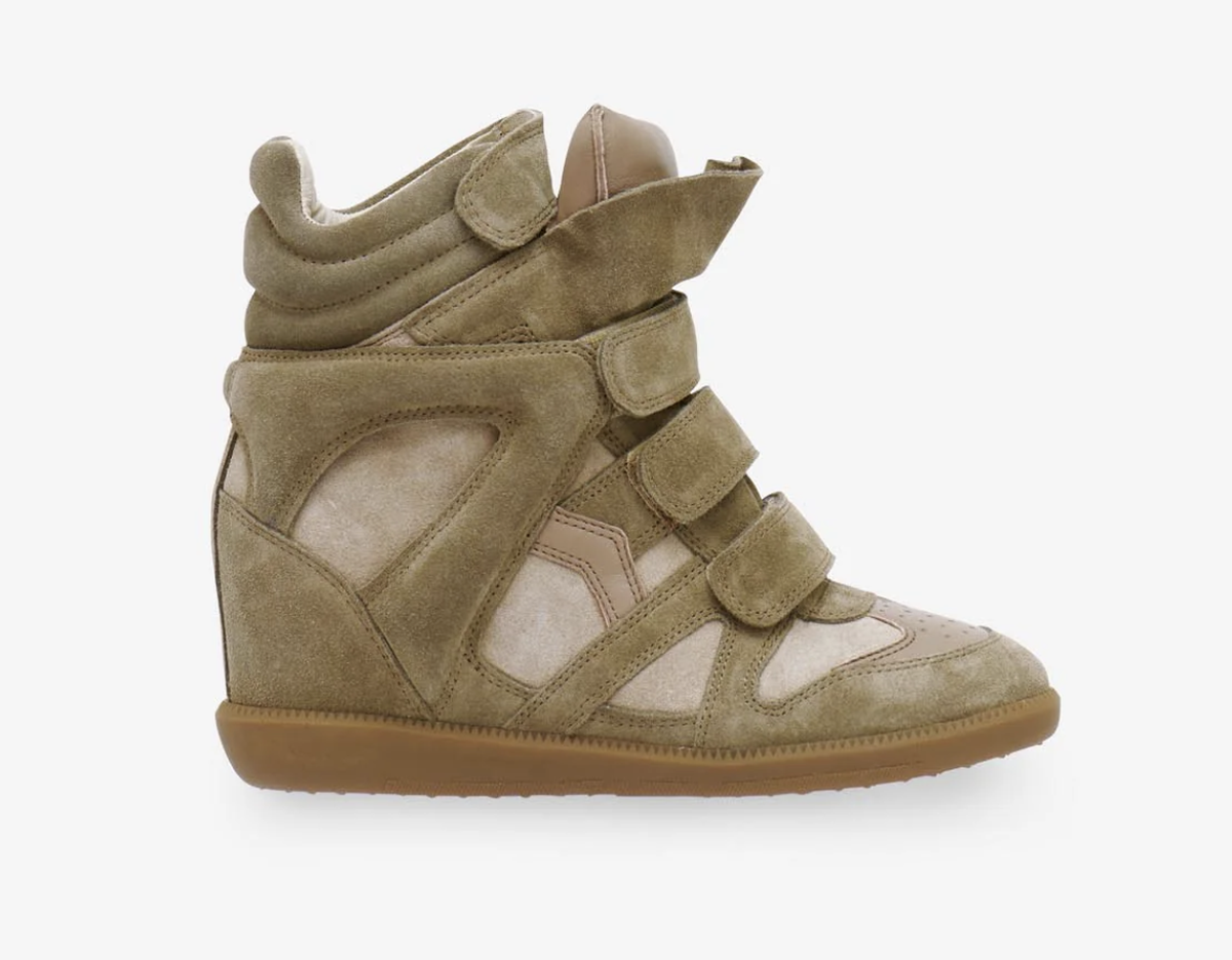 Une Bekett beige, ses velcros, sa grosse languette... Frissons d'horreur.