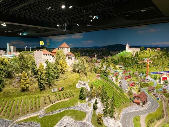 Rauszeit Eisenbahn Modellbahn Schweiz Neuhausen am Rheinfall Smilestones