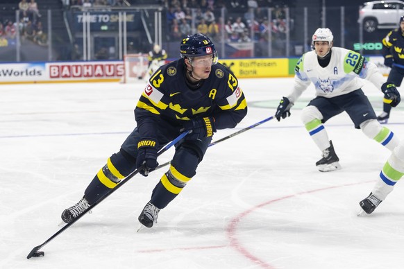 Sweden's Lucas Raymond, in action during the 2026 IIHF Men's Ice Hockey World Championship preliminary round group B game between Sweden and Slovenia, at the BCF Arena ice hockey stadium, in ...