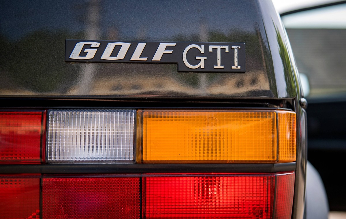 Reifnitz am W�rthersee , 050516 , 35. GTI-Treffen W�rthersee Im Bild: 1983 VW Golf GTI Pirelli

Reifnitz at W�rthersee 050516 35 GTI Meeting W�rthersee in Picture 1983 VW Golf GTI Pirelli