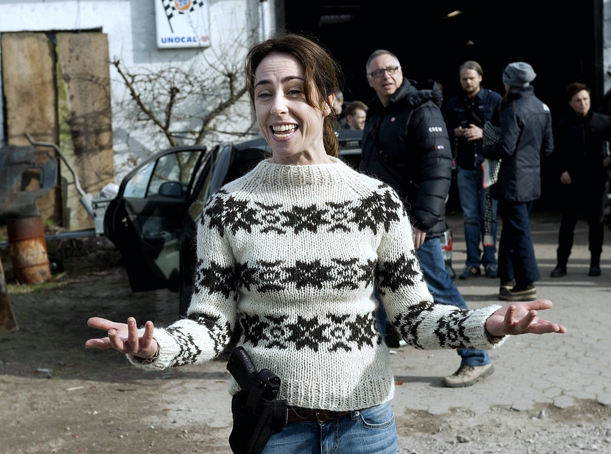 Sofie Grabol Television: The Killing Forbrydelsen FORBRYDELSEN Tv-Serie, Dk/S/N/Ger 2007-2012, 07 January 2007 Skuespillerne Sofie Grabol pa optagelse til DR s tv-serie Forbrydelsen tirsdag d. 27 mart ...