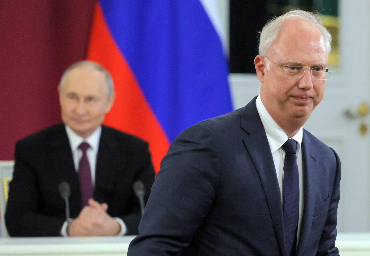 epa12036860 Russian Direct Investment Fund (RDIF) CEO Kirill Dmitriev attends a signing documents ceremony during Russian President Vladimir Putin and Qatar's Emir Sheikh Tamim bin Hamad al-Thani ...