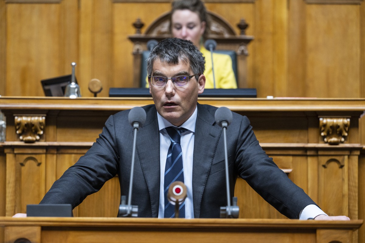 Roger Nordmann, SP-VD, spricht zum Krieg in der Ukraine, am ersten Tag der Fruehlingssession der Eidgenoessischen Raete, am Montag, 28. Februar 2022 im Nationalrat in Bern. (KEYSTONE/Alessandro della  ...