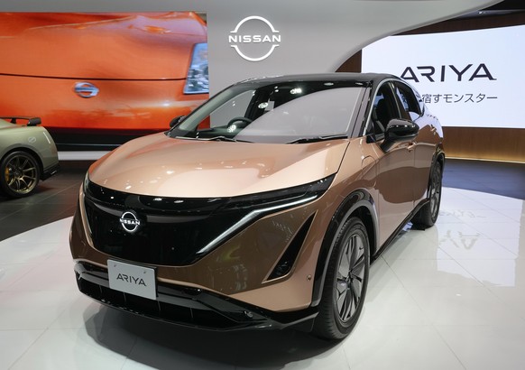 epa09942292 Nissan Motor&#039;s electric SUV Ariya is displayed at a Nissan Motor showroom at Ginza in Tokyo, Japan, 12 May 2022. Nissan Motor Co., Ltd. announced on 12 May 2022 its financial results  ...