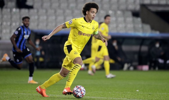 epa08799021 Dortmund's Axel Witsel in action during the UEFA Champions League group F soccer match between Club Brugge and Borussia Dortmund in Bruges, Belgium, 04 November 2020. EPA/Stephanie Le ...