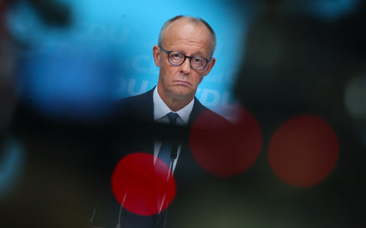 epa13219624 German Chancellor and Chairman of the Christian Democratic Union (CDU) Friedrich Merz addresses a news conference after a CDU party board meeting in Berlin, Germany, 07 September 2026, the ...