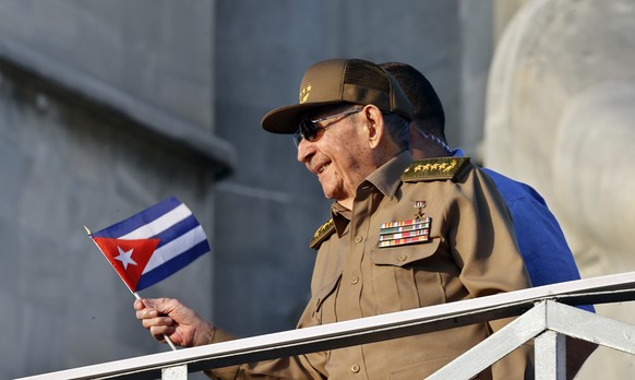 epa12068718 The former president of Cuba Raul Castro attends a parade held to observe May Day, or International Workers' Day, in Havana, Cuba, 01 May 2025. EPA/Ernesto Mastrascusa