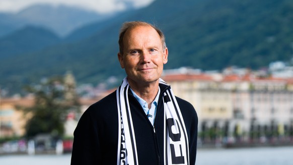 Der Besitzer des FC Lugano Joe Mansueto posiert an der Seepromenade, am Mittwoch, 25. Mai 2022, in Lugano. (KEYSTONE/Ti-Press/Alessandro Crinari)