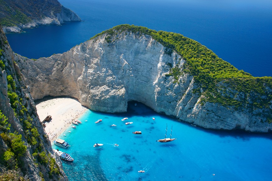 Auf Zakynthos warten Traumstrände – wenn der Flug nicht annulliert wird.
