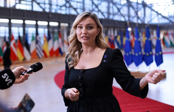 epa12593724 Swedish Deputy Prime Minister and Minister for Energy, Business, and Industry Ebba Busch speaks to the media during an EU Energy Council meeting in Brussels, Belgium, 15 December 2025. EU  ...