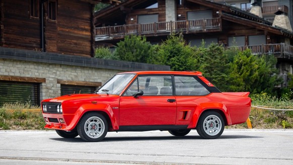 1977 Fiat 131 Abarth Rally Stradale

CHF120,000 - CHF180,000 

Offered Without Reserve

One of 400 road-going homologation specials built to satisfy the FIA’s Group 4 rally specifications
 Equipped wi ...