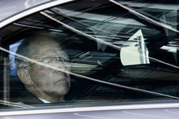 German Parliament President and Christian Democratic Union party board member Wolfgang Schaeuble leaves the party&#039;s headquarters after a board meeting in Berlin, Monday, July 2, 2018. (AP Photo/M ...