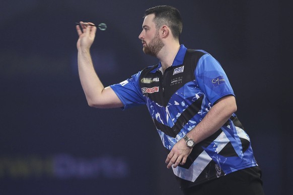 William Hill World Darts Championship 18/12/2020. Luke Humphries during the William Hill World Darts Championship at Alexandra Palace, London, United Kingdom on 18 December 2020. London Alexandra Pala ...