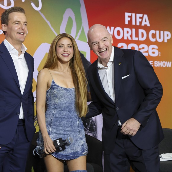 epa12958613 (L-R) Brazilian former soccer player Kaka, CEO &amp; Founder of Global Citizen Hugh Evans, Colombian artist Shakira and FIFA President Gianni Infantino attend Global Citizen NOW in New Yor ...