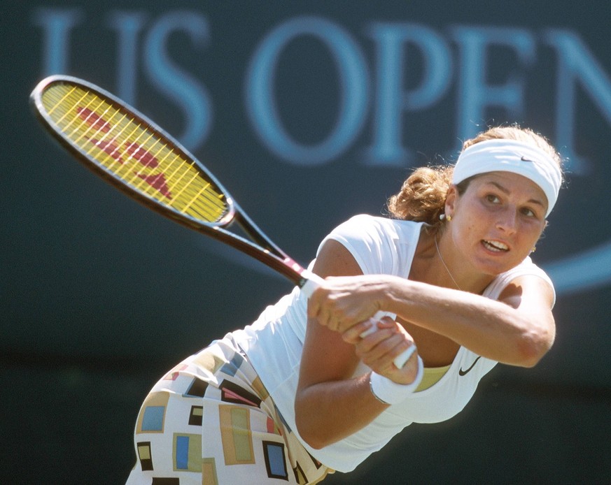 Bildnummer: 00420989 Datum: 27.08.2001 Copyright: imago/ExSpo
Miroslava Vavrinec (Schweiz) - beidh�ndige R�ckhand; Miroslawa Mirka Mirca Vdia, quer, close, beidh�ndig US Open 2001, WTA-Tour, Grand Sl ...