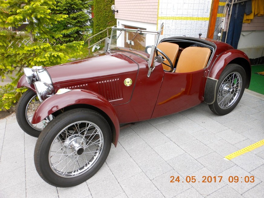 Austin Seven Nippy EB65 (1934)
https://www.zwischengas.com/de/inserat/Austin-Seven-Nippy-EB65-1934/3f699432-e8cb-4f0c-80bb-c2d05e446362.html?utm_medium=email&amp;utm_campaign=Zwischengas%20Fahrzeugmar ...