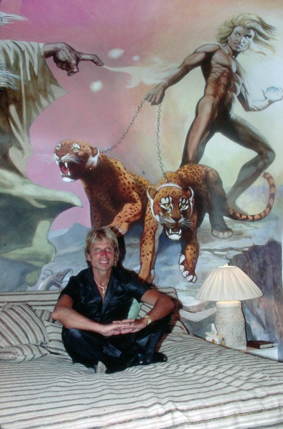 July 7, 1983 - Las Vegas, Nevada, USA - Siegfried on his bed in his painted bedroom.