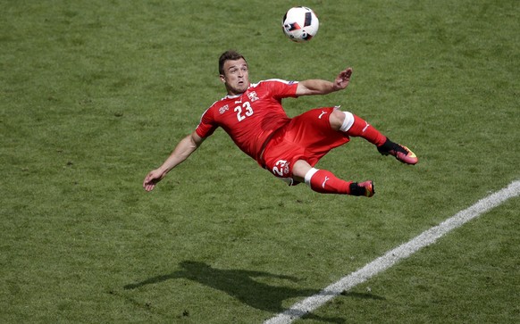 epaselect epa05389778 Xherdan Shaqiri of Switzerland scores the 1-1 during the UEFA EURO 2016 round of 16 match between Switzerland and Poland at Stade Geoffroy Guichard in Saint-Etienne, France, 25 J ...