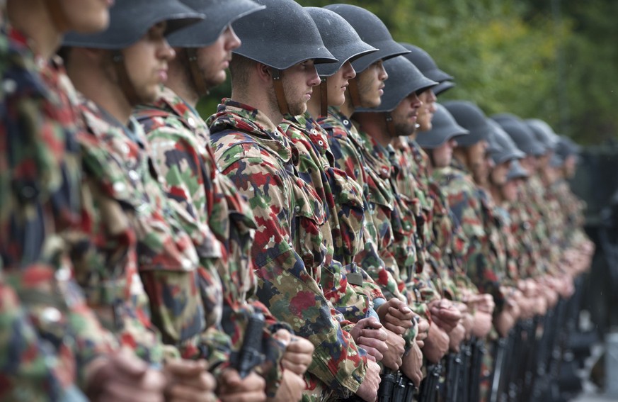 SVP macht Druck auf ihre eigenen Bundesräte: Armee soll WK-Soldaten an die Grenze schicken