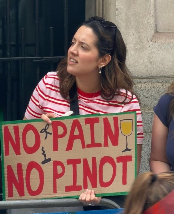 Die lustigsten Plakate am 2026 London Marathon
https://www.instagram.com/thearchbishopofbanterbury/