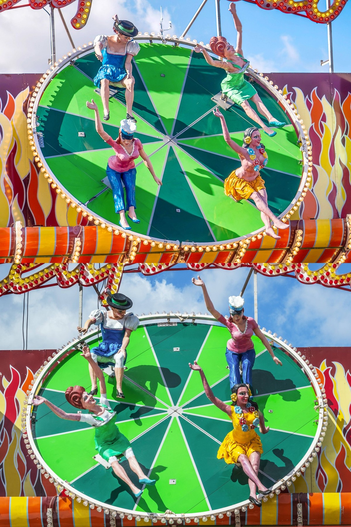 Vergleich: Alte traditionelle 2024 und neue �berarbeitete Frauenfiguren 2026 am Fahrgesch�ft Teufelsrad, die M�nchner Gleichstellungsstelle hatte um �nderung der Figuren gebeten, Oktoberfest, M�nchen, ...
