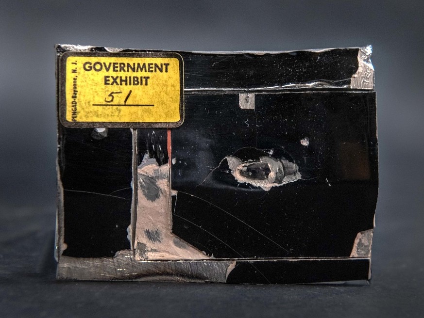FBI artefacts: limousine piece from reagan assassination attempt
https://www.fbi.gov/history/artifacts/limousine-piece-from-reagan-assassination-attempt