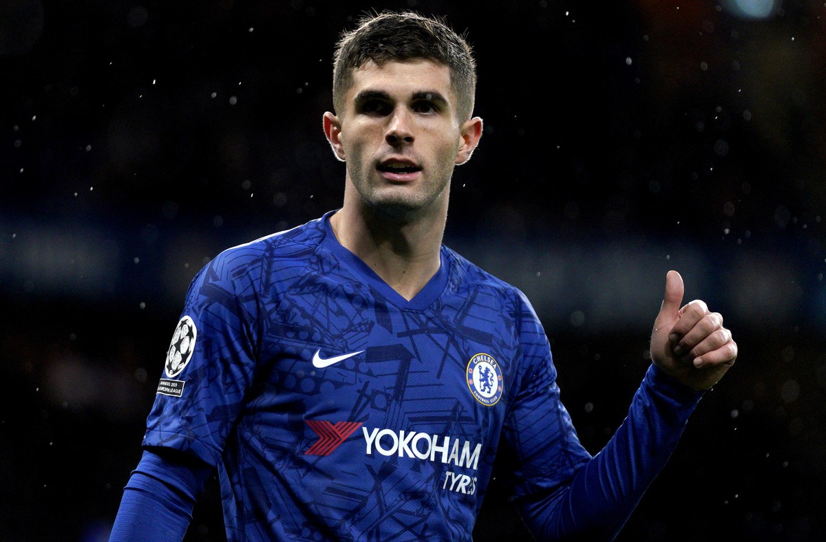 epa08061219 Chelsea's Christian Pulisic reacts after the UEFA Champions League Group H soccer match between Chelsea FC v Lille LOSC at Stamford Bridge in London Britain, 10 December 2019. EPA/WIL ...