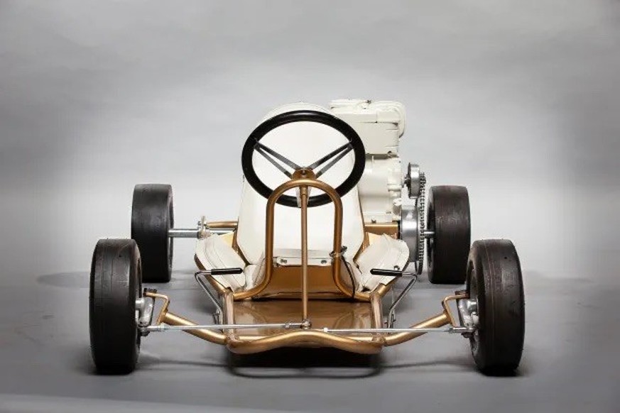1965 Rupp Dart Kart

Sold for USD $6,600 on 12/13/18

https://bringatrailer.com/listing/1965-rupp-dart-kart-a-bone/