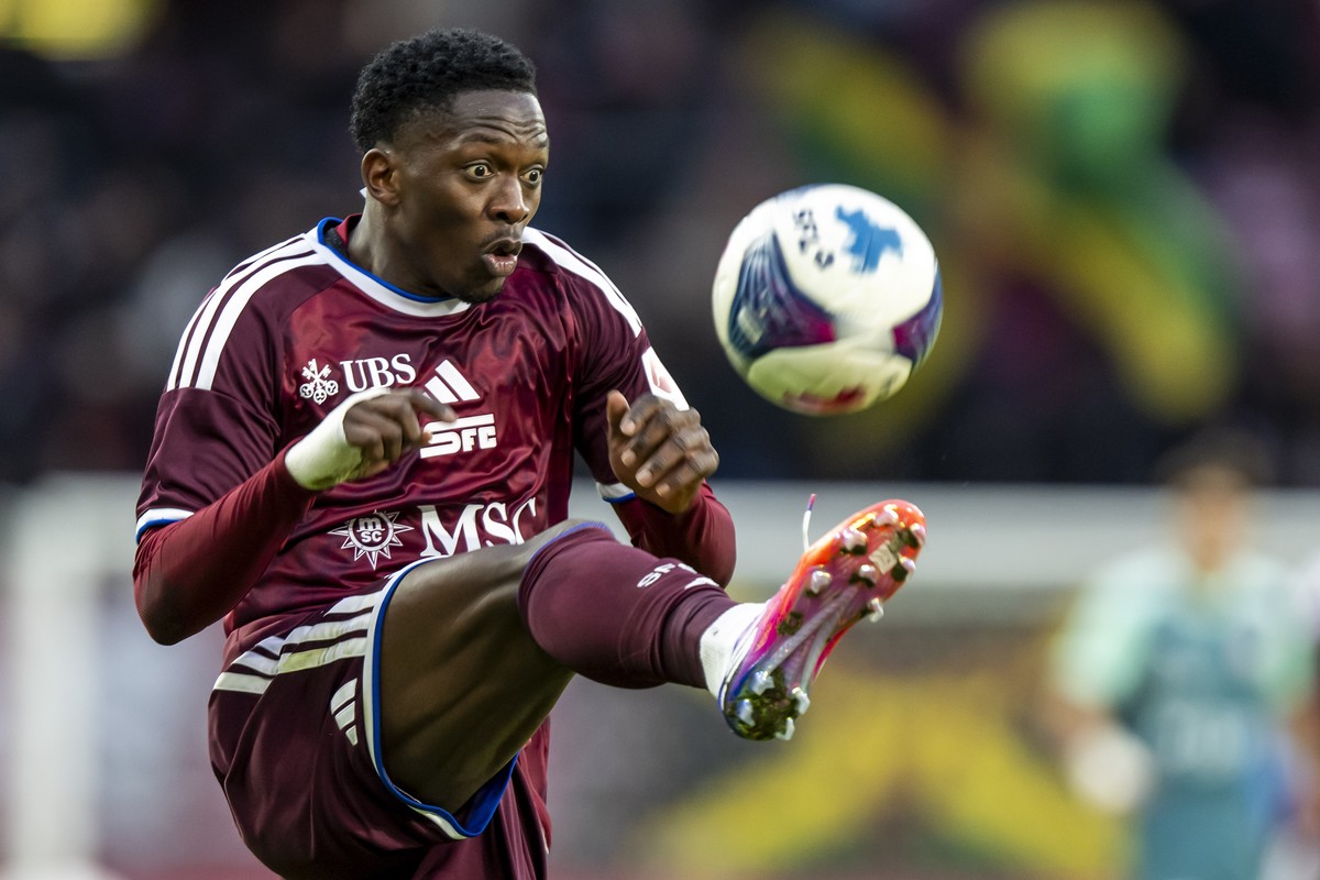 Kingstone Mutandwa (SFC), en action, lors de la rencontre de football de Swiss Super League entre le Servette FC, SFC, et le Vaduz, FCV, ce samedi 24 octobre 2026 au Stade De Geneve a Geneve . (KEYSTO ...