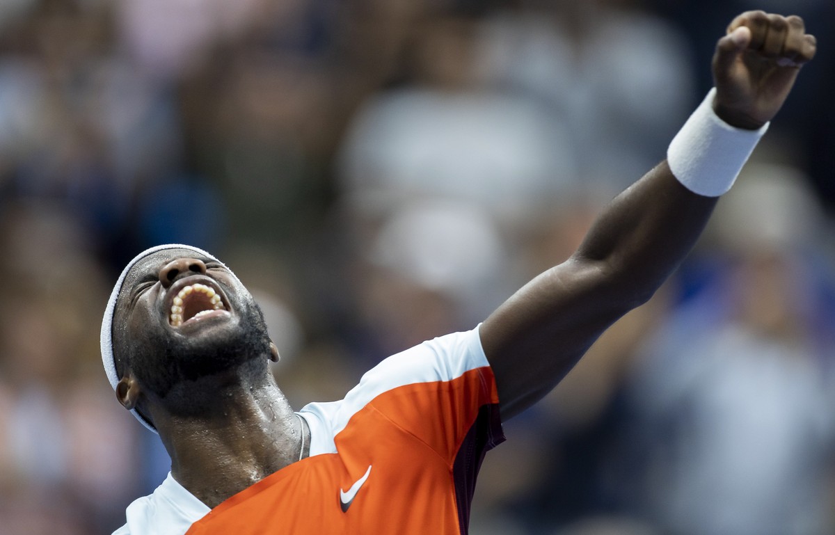 epa10168600 Frances Tiafoe of the US reacts to defeating Andrey Rublev of Russia in their quarterfinals match of the US Open Tennis Championships at the USTA National Tennis Center in the Flushing Mea ...