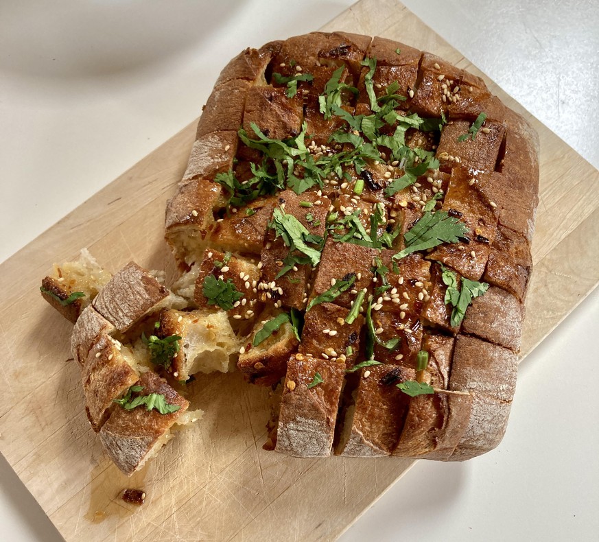 Ofen-Ciabatta mit Honig-Chili-Butter snack food essen kochen