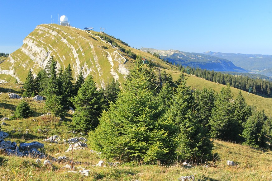 Vue depuis la Dôle sur le lac et les montagnes Rauzeit La Dole Herbstwanderungen Nebelmeer