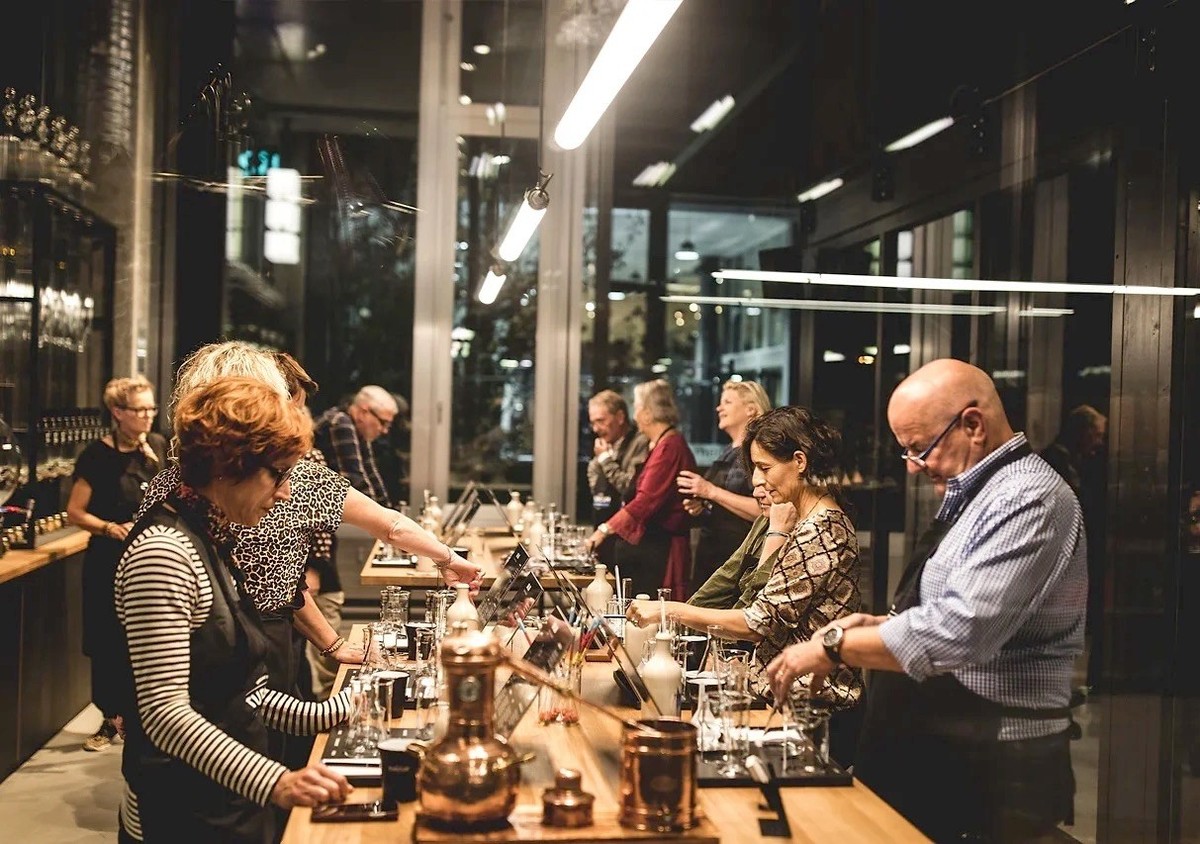 turicum gin gin lab besucher gin botanicals trinken alkohol destillerie zürich https://www.turicum-distillery.com/gin-lab