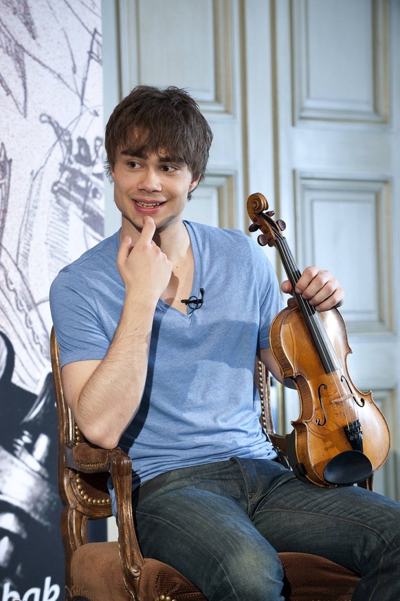 Bildnummer: 53025354 Datum: 22.05.2009 Copyright: imago/Stefan M Prager
S�nger Alexander Rybak (Sieger Eurovision Song Contest 2009) anl�sslich eines Pressetermins in M�nchen, Personen; 2009, M�nchen ...