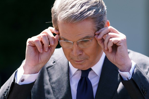 epa12021158 US Treasury Secretary Scott Bessent gestures as he addresses the media outside the White House in Washington, DC, USA, 09 April 2025. The White House announced that President Trump is paus ...