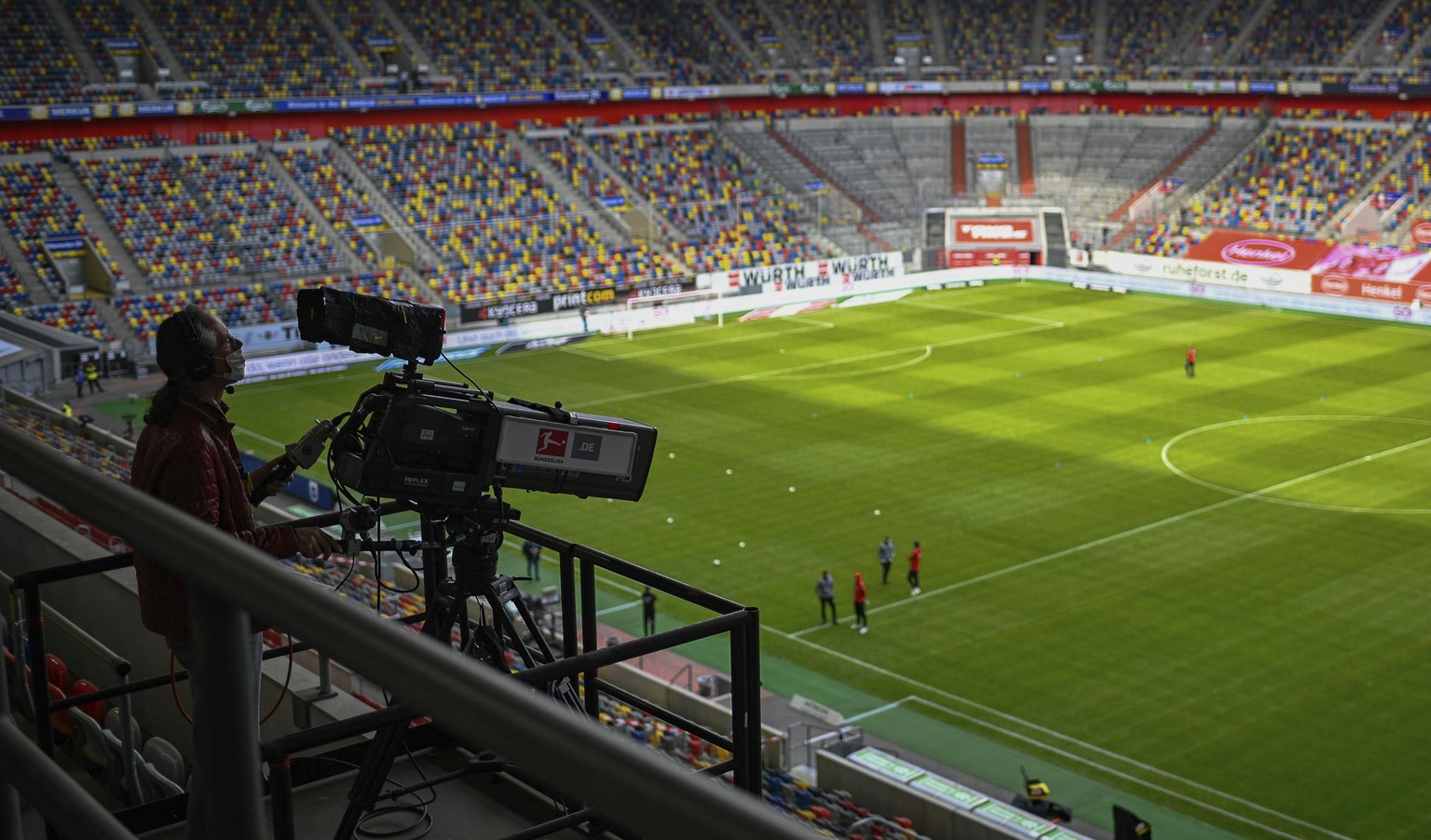 TV-Rechte der Bundesliga Sat.1 mischt mit