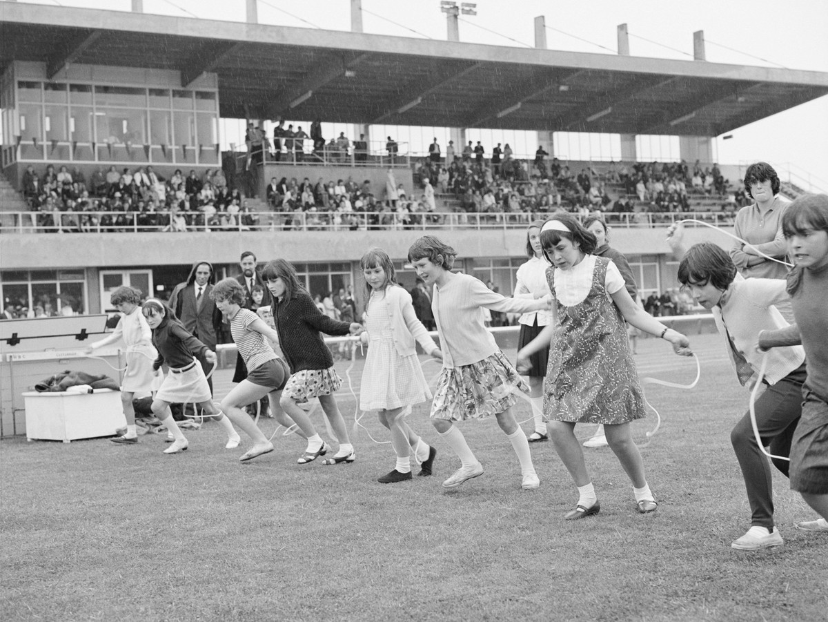 RECORD DATE NOT STATED Copthall Stadium, Hendon, Barnet, London, 25/06/1966. Creator: John Laing plc. Copyright:xHistoricxEnglandxArchive/HeritagexImagesx / IMAGO ,2870916 ACHTUNG: AUFNAHMEDATUM GESCH ...