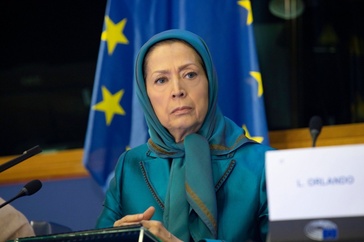 Maryam Radjavi, présidente élue du Conseil national de la Résistance iranienne (CNRI), s'est adressée au Parlement européen à Strasbourg. Dans son discours, elle a souligné que la seule voie viab ...