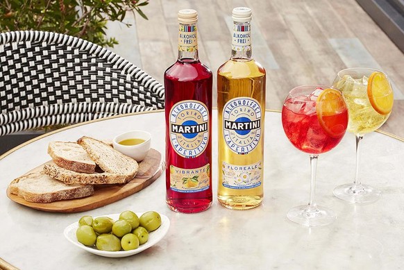 martini aperitivo alkoholfrei vibrante floreale trinken drinks vermouth apero https://www.martini.com/products/vibrante/