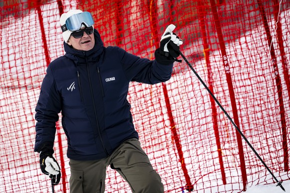 ARCHIVBILD ZUM RUECKTRITT VON URS LEHMANN ALS FIS-GESCHAEFTSFUEHRER --- Urs Lehmann, CEO of the the International Ski Federation, (FIS) reacts during the men's Downhill race at the Alpine Skiing  ...
