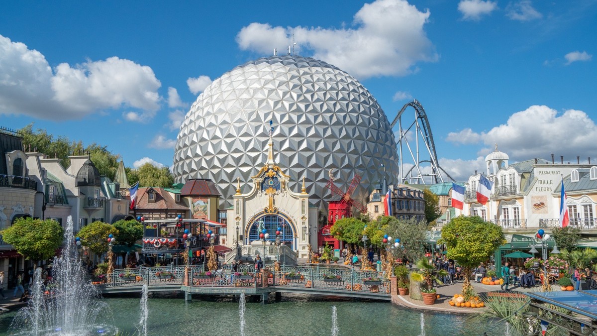 Jubil-ums-Events-und-Ferien-Wann-du-im-Europa-Park-im-Sommer-am-wenigsten-anstehst