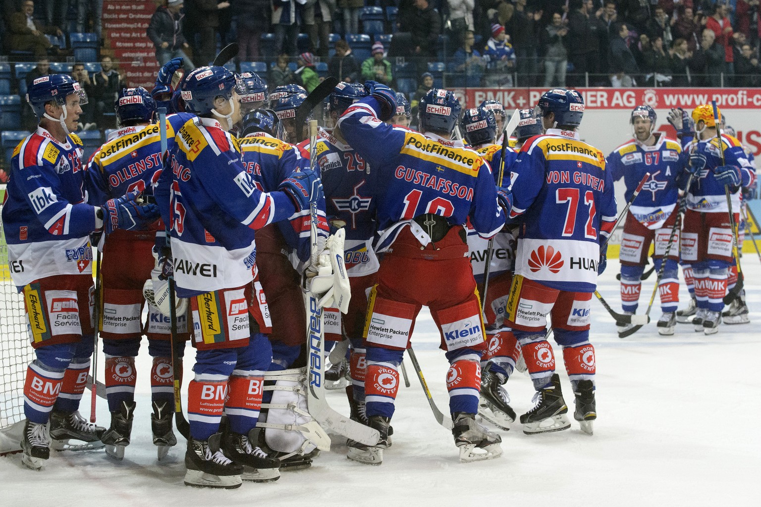 Die Flyers feiern heute einen Derby-Sieg gegen die ZSC Lions.