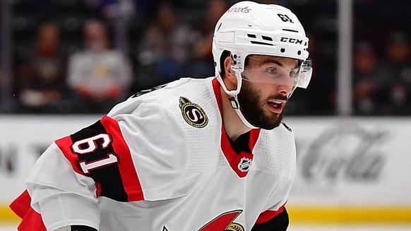 NHL, Eishockey Herren, USA Ottawa Senators at Anaheim Ducks Nov 25, 2022 Anaheim, California, USA Ottawa Senators center Derick Brassard 61 in action against the Anaheim Ducks during the third period  ...