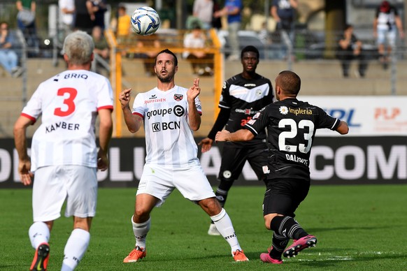 Xamax&#039;s player Raphäel Nuzzolo center, during the Super League soccer match FC Lugano against Neuchatel Xamax FCS, at the Cornaredo stadium in Lugano, Sunday September 29, 2019. (KEYSTONE/Ti-Pres ...