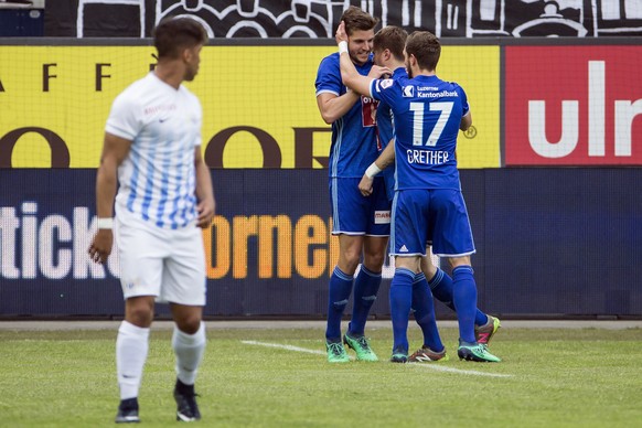 Jubel beim FC Luzern nach dem Tor zum 1-0 beim Super League Meisterschaftsspiel zwischen dem FC Luzern und dem FC Zuerich am Sonntag, 22. April 2018, in der Swissporarena in Luzern. (KEYSTONE/Alexandr ...